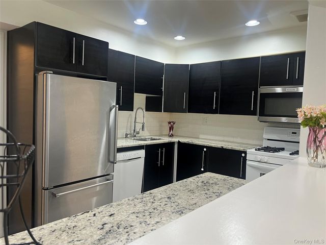 13 Darian Court 2A, Pomona, NY 10970