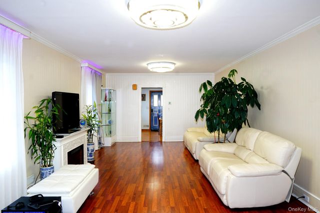 230 Lindenwood Road, Staten Island, NY 10308