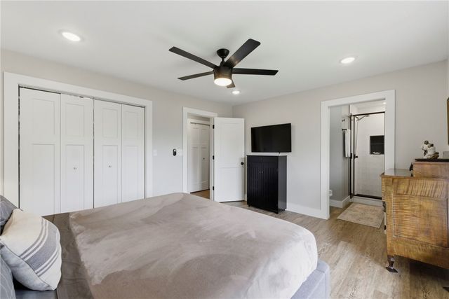504 S 11th Place, Rogers, AR 72756