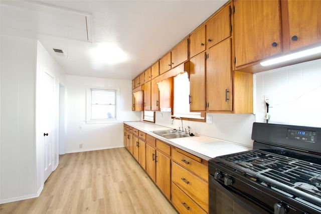 1224 ASHLEMAN Street, Bellmead, TX 76705