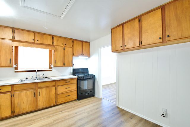 1224 ASHLEMAN Street, Bellmead, TX 76705