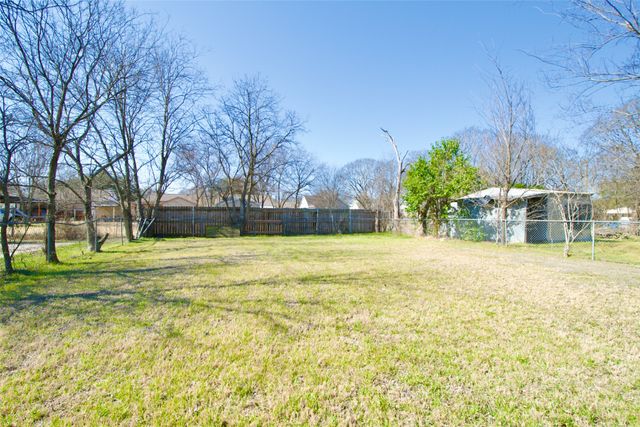 1224 ASHLEMAN Street, Bellmead, TX 76705