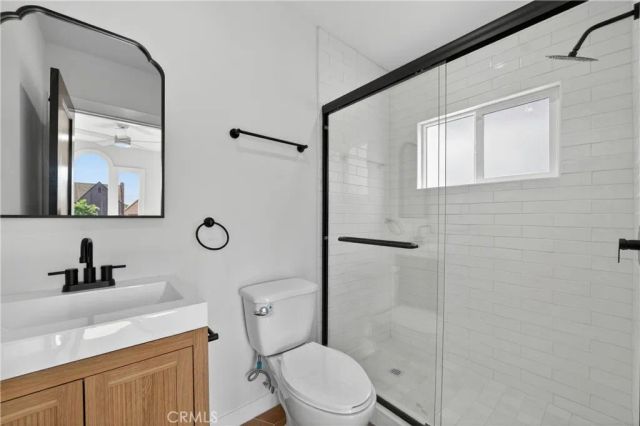 7611 S Hobart, Los Angeles, CA 90047