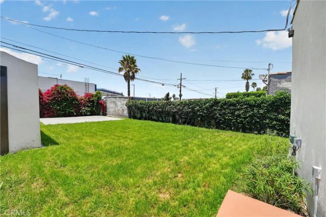 7611 S Hobart, Los Angeles, CA 90047