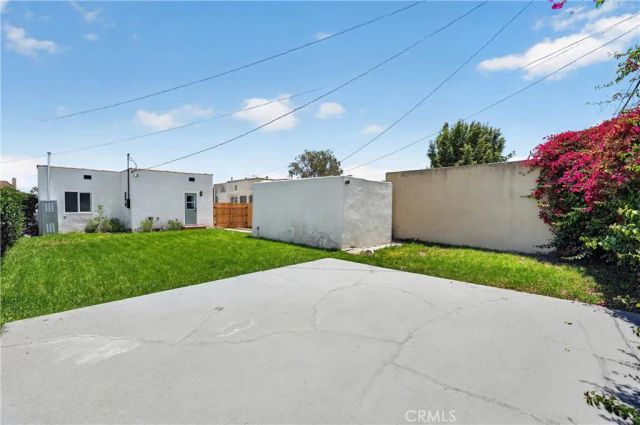 7611 S Hobart, Los Angeles, CA 90047