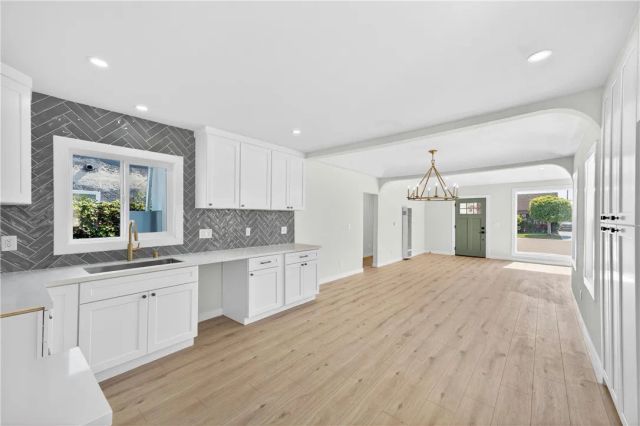 7611 S Hobart, Los Angeles, CA 90047