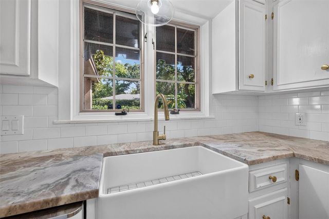 2321 14TH STREET N, St Petersburg, FL 33704