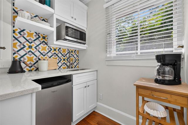 2321 14TH STREET N, St Petersburg, FL 33704