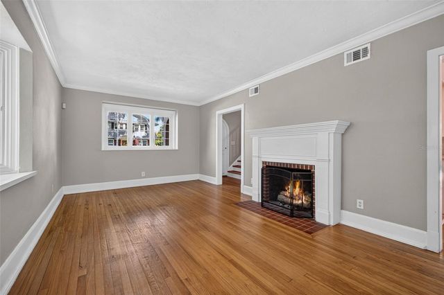 2321 14TH STREET N, St Petersburg, FL 33704