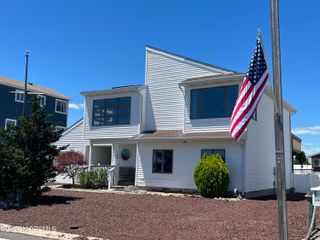 102 Jeanne Drive, Beach Haven West, NJ 08050