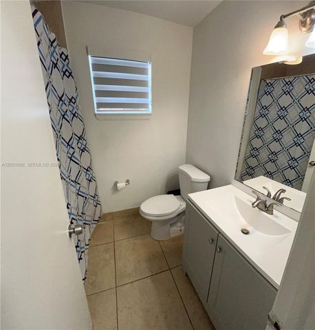 9206 SW 147th Court, Miami, FL 33196