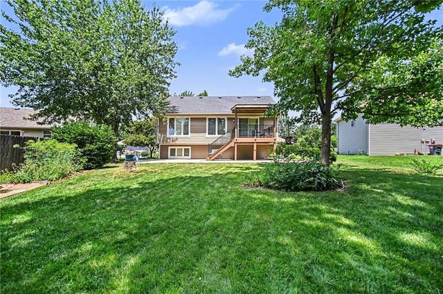 507 E 10th Street, Kearney, MO 64060