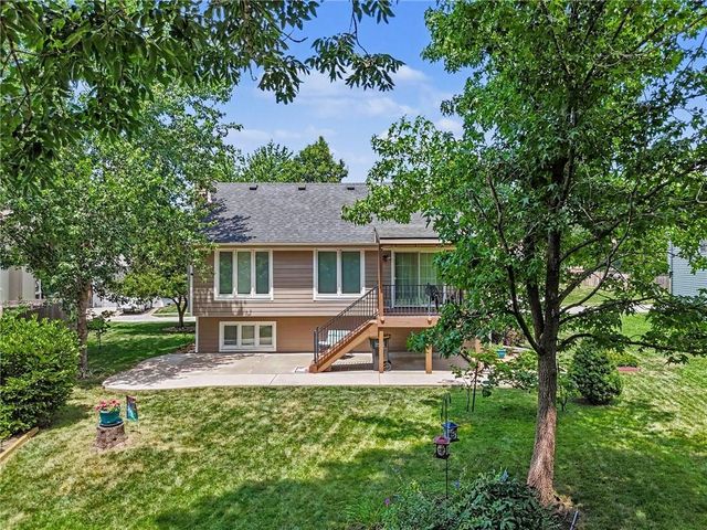 507 E 10th Street, Kearney, MO 64060