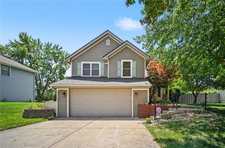 507 E 10th Street, Kearney, MO 64060