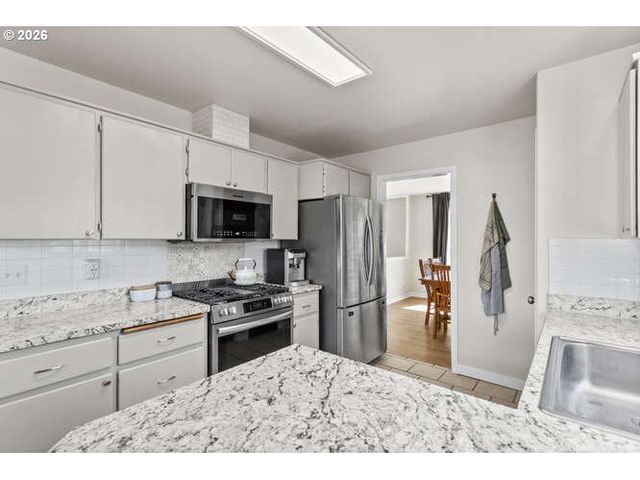 8012 Ne 100TH Cir, Vancouver, WA 98662