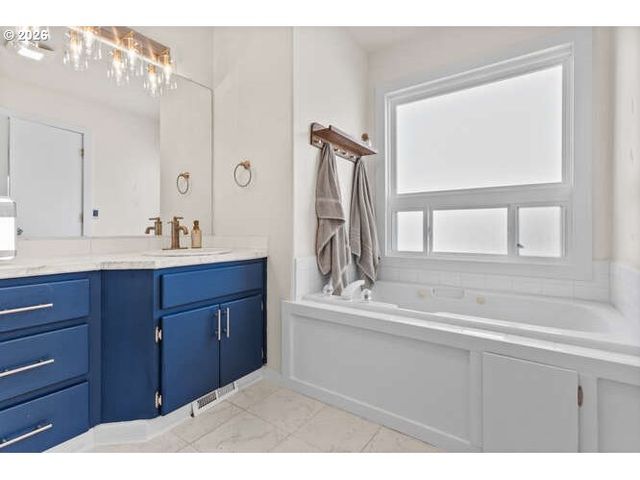 8012 Ne 100TH Cir, Vancouver, WA 98662