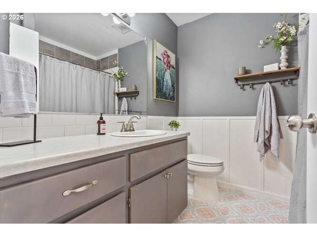 8012 Ne 100TH Cir, Vancouver, WA 98662