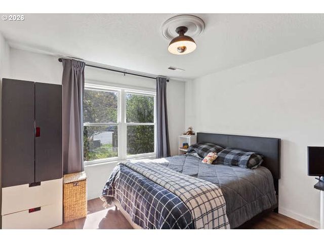 8012 Ne 100TH Cir, Vancouver, WA 98662