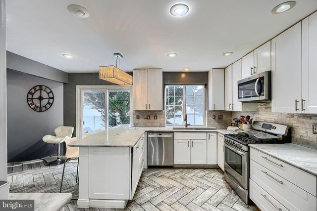 8113 ALAN TREE RD, Rosedale, MD 21237