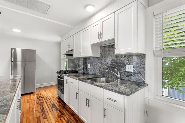6 Blaney Street 2, Swampscott, MA 01907
