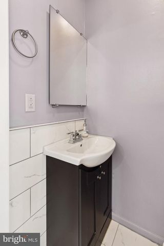 2828 OGDEN ST, Philadelphia, PA 19130