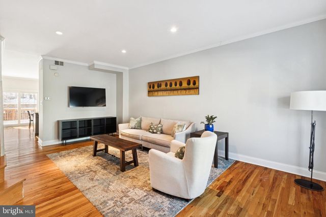 2828 OGDEN ST, Philadelphia, PA 19130