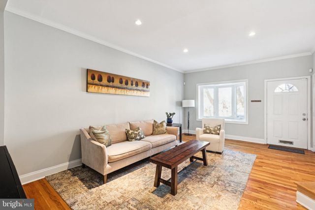 2828 OGDEN ST, Philadelphia, PA 19130