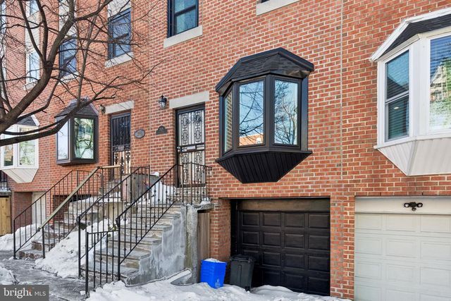 2828 OGDEN ST, Philadelphia, PA 19130