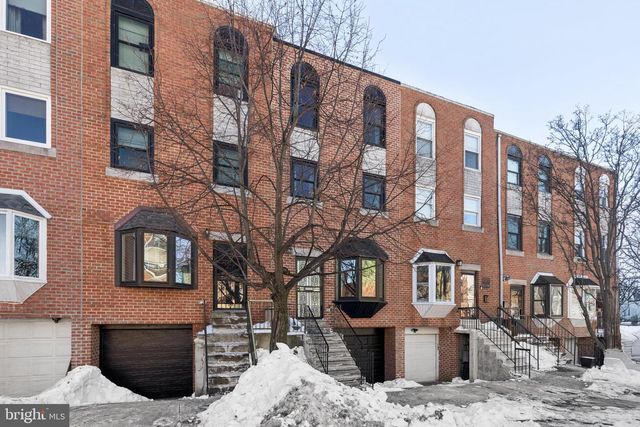 2828 OGDEN ST, Philadelphia, PA 19130