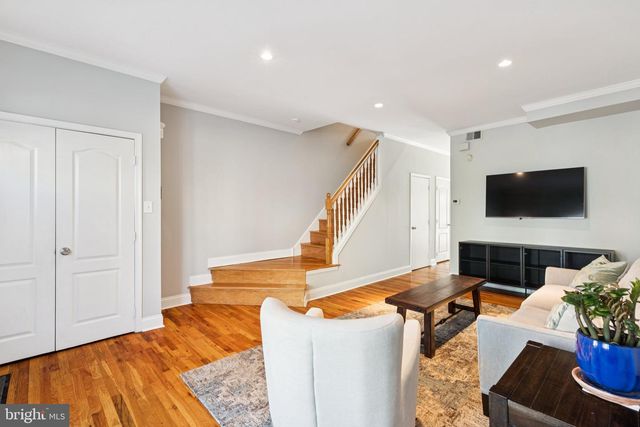 2828 OGDEN ST, Philadelphia, PA 19130