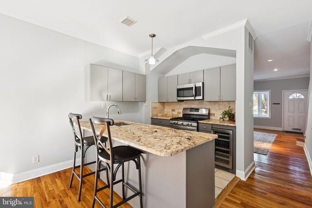 2828 OGDEN ST, Philadelphia, PA 19130