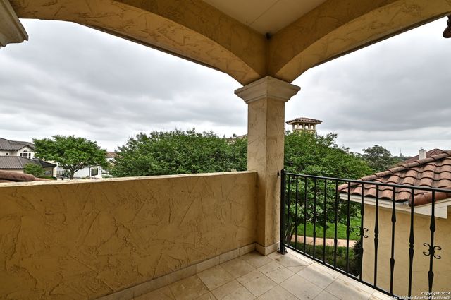 30 STONE HILL CT, San Antonio, TX 78258