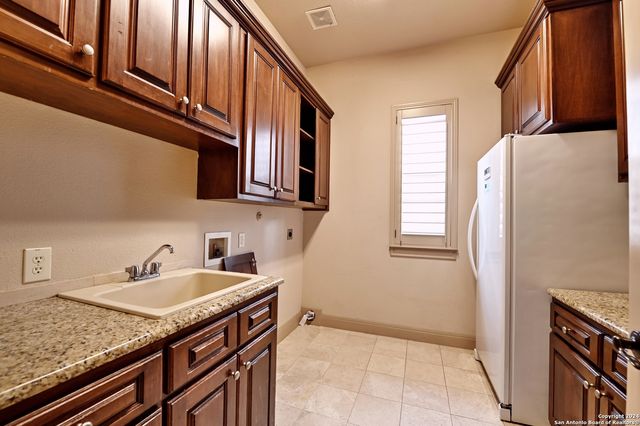 30 STONE HILL CT, San Antonio, TX 78258