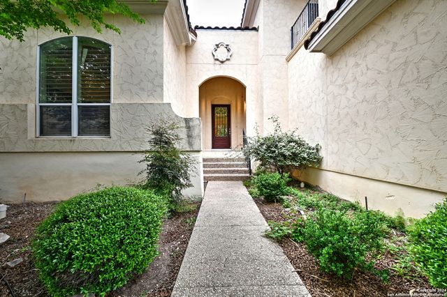 30 STONE HILL CT, San Antonio, TX 78258