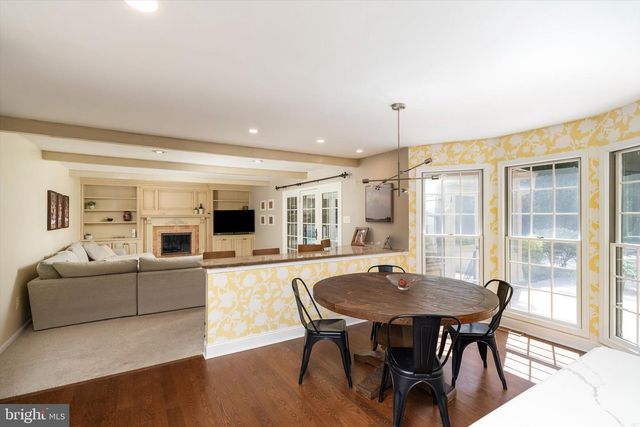 1 HIDDEN ACRES DR, Voorhees, NJ 08043