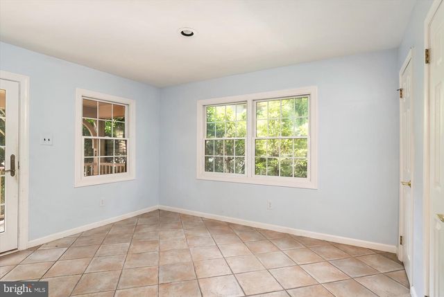 1 HIDDEN ACRES DR, Voorhees, NJ 08043