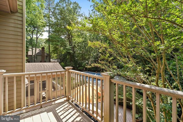 1 HIDDEN ACRES DR, Voorhees, NJ 08043