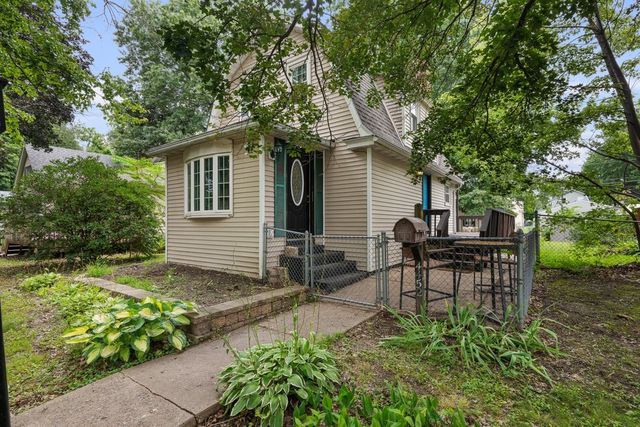 4452 17th Avenue, Rock Island, IL 61201