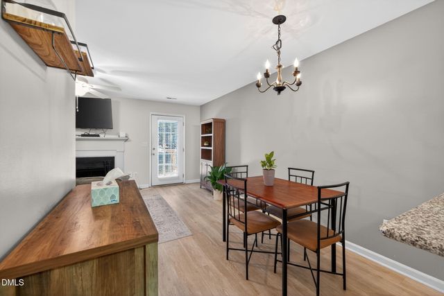 102 Lake Hollow Circle, Cary, NC 27513