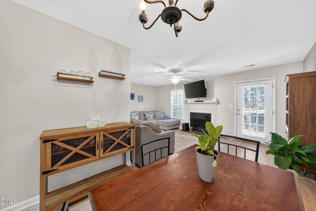 102 Lake Hollow Circle, Cary, NC 27513