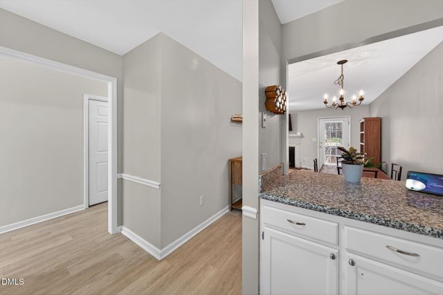 102 Lake Hollow Circle, Cary, NC 27513