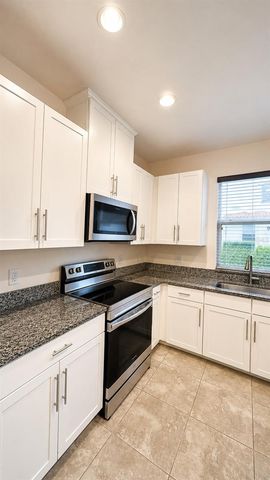 14051 HELSBY STREET, Orlando, FL 32832