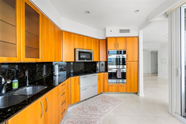 19111 Collins Ave 3406, Sunny Isles Beach, FL 33160