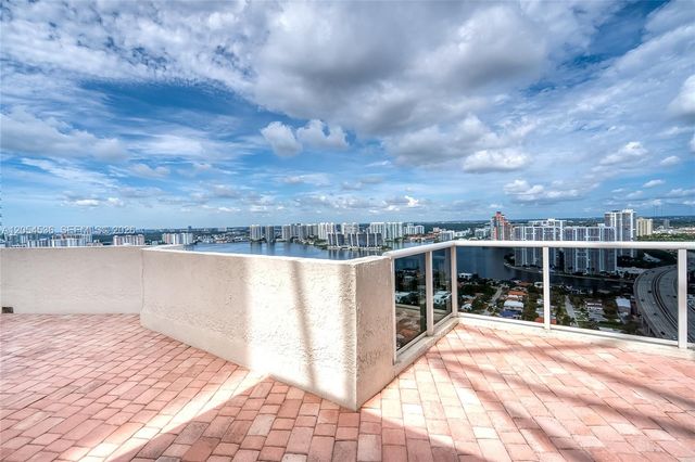 19111 Collins Ave 3406, Sunny Isles Beach, FL 33160