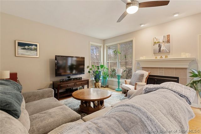 2707 Clearstream Court, New Albany, IN 47150