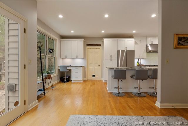 2707 Clearstream Court, New Albany, IN 47150
