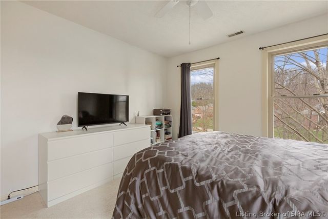2707 Clearstream Court, New Albany, IN 47150