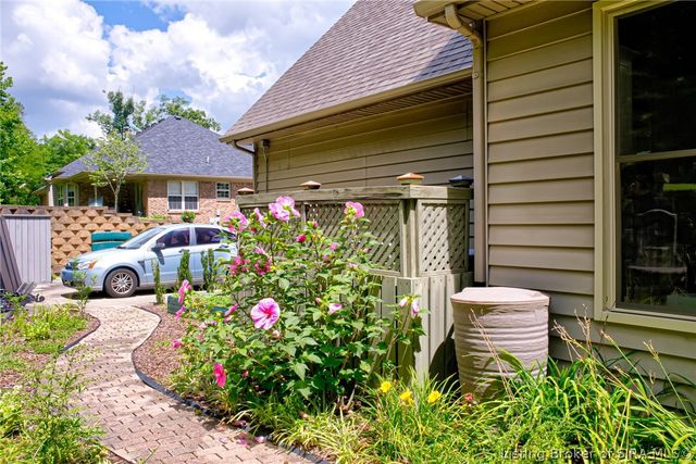 2707 Clearstream Court, New Albany, IN 47150