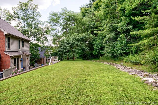 2707 Clearstream Court, New Albany, IN 47150