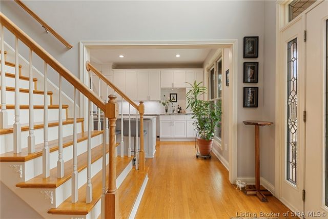 2707 Clearstream Court, New Albany, IN 47150